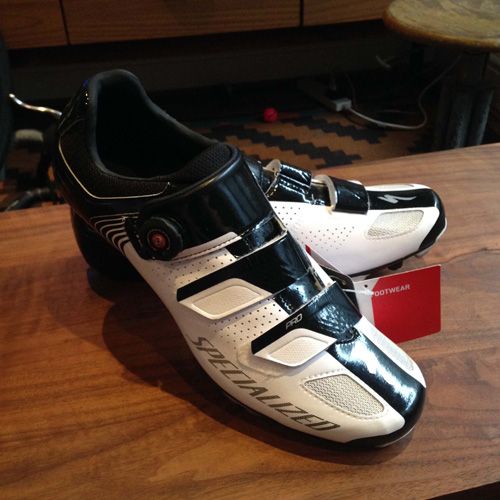2 bolt road shoes